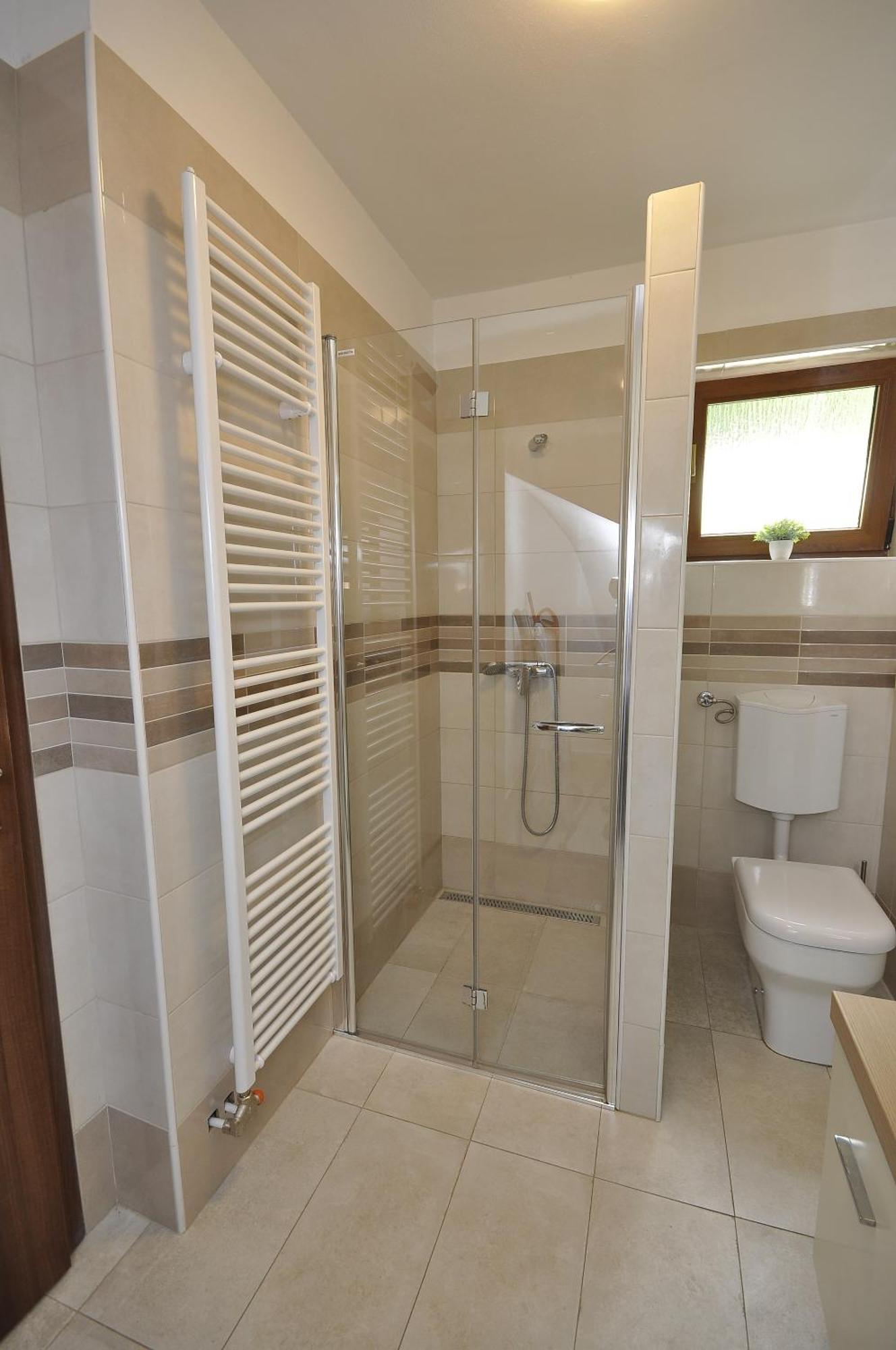 Holiday House Marija Villa Otocsán Kültér fotó